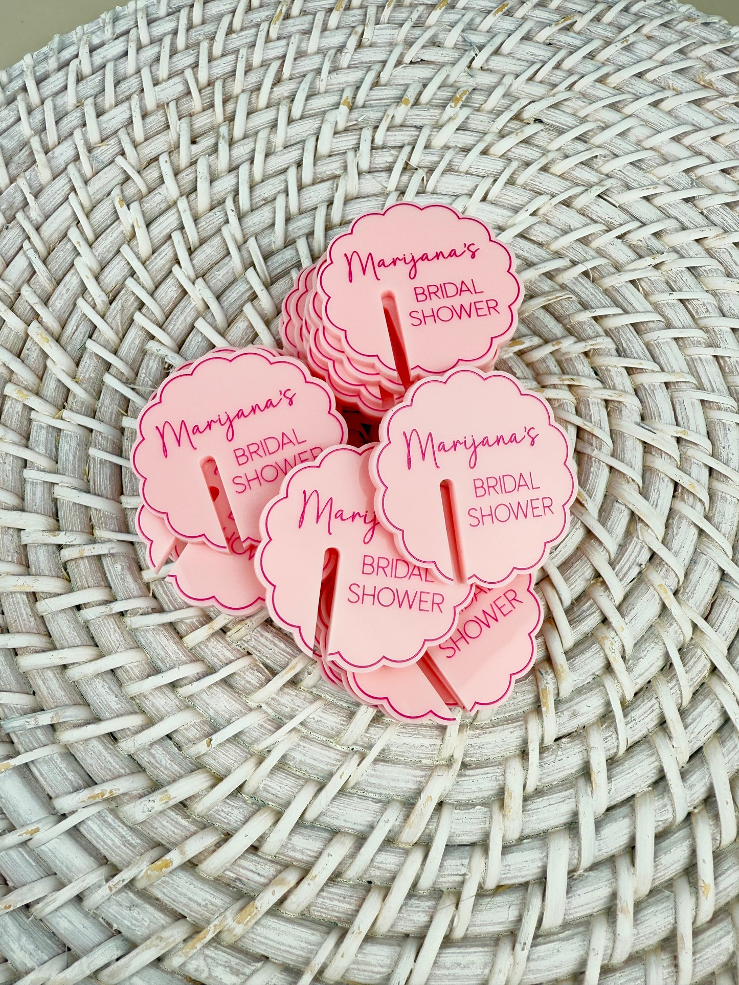 Acrylic Drink Tags - Scalloped Circle