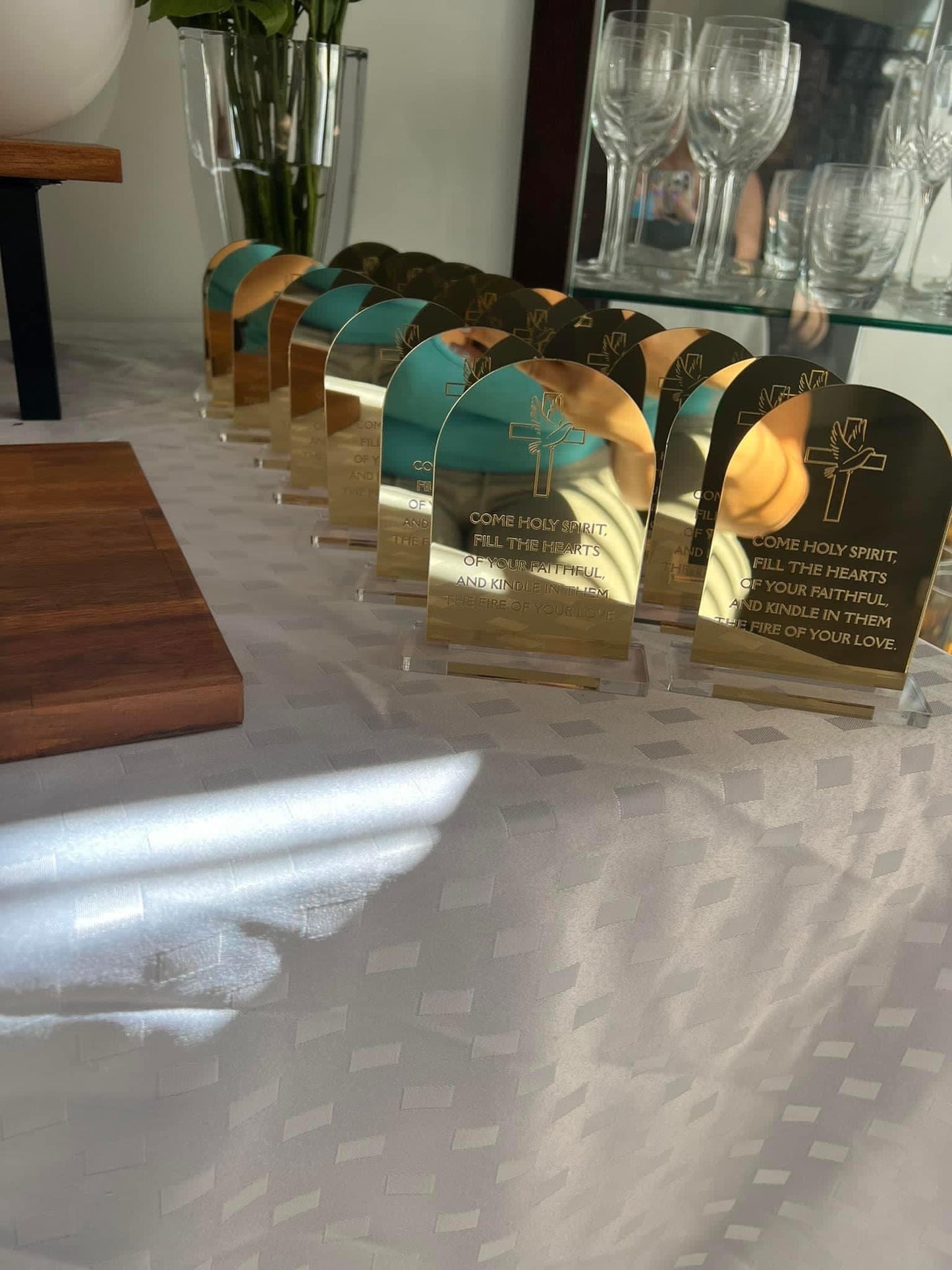 Custom Mini Freestanding Arch Plaque (Bomboniere)