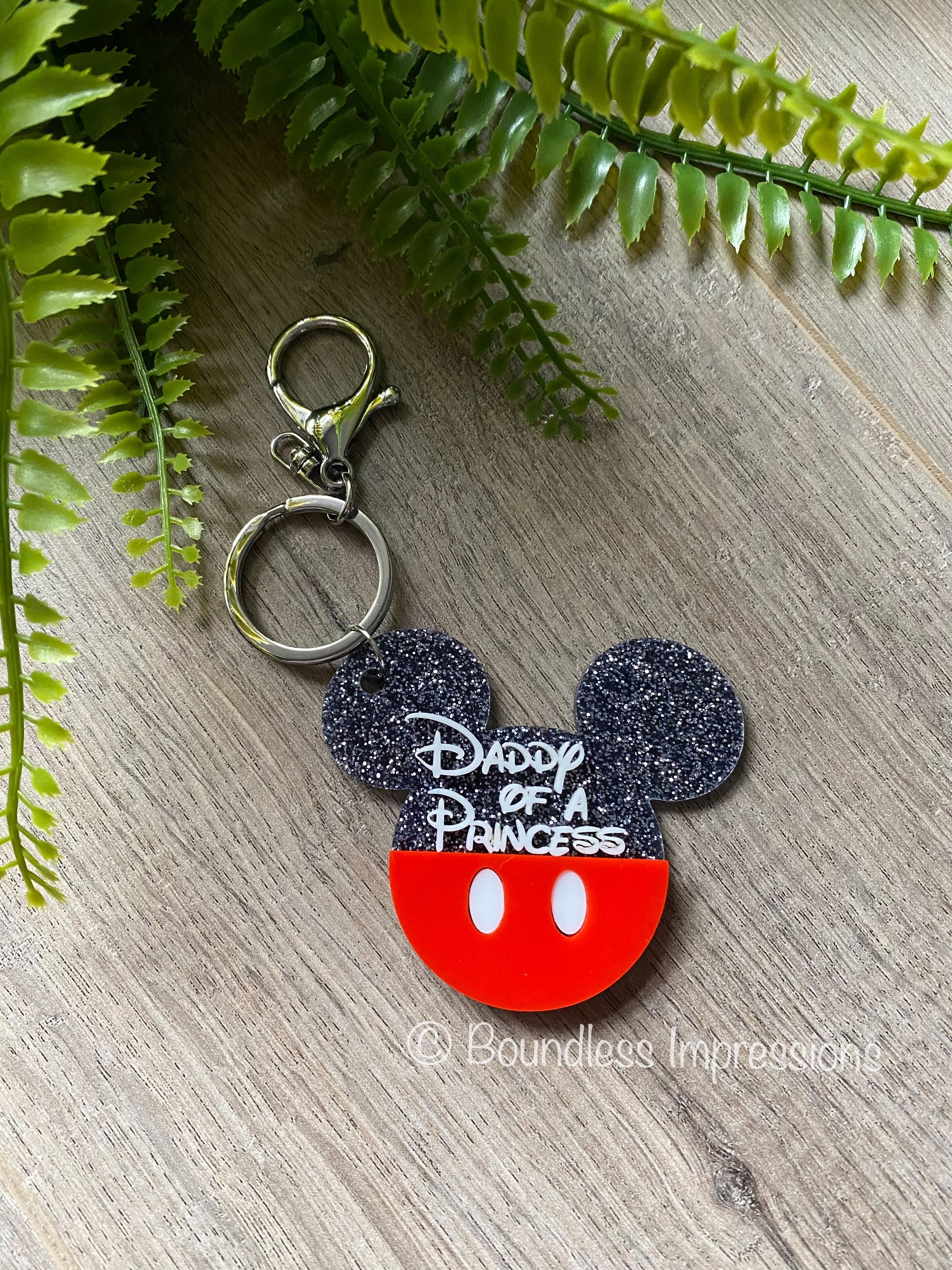Mickey Mouse Heart Leather Keychain – Personalizable